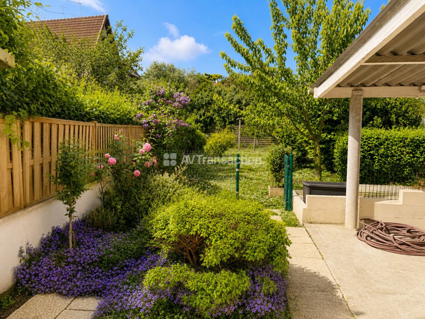 NANTERRE - LIMITE SURESNES - MAISON + DEPENDANCE - TERRAIN 424m²
