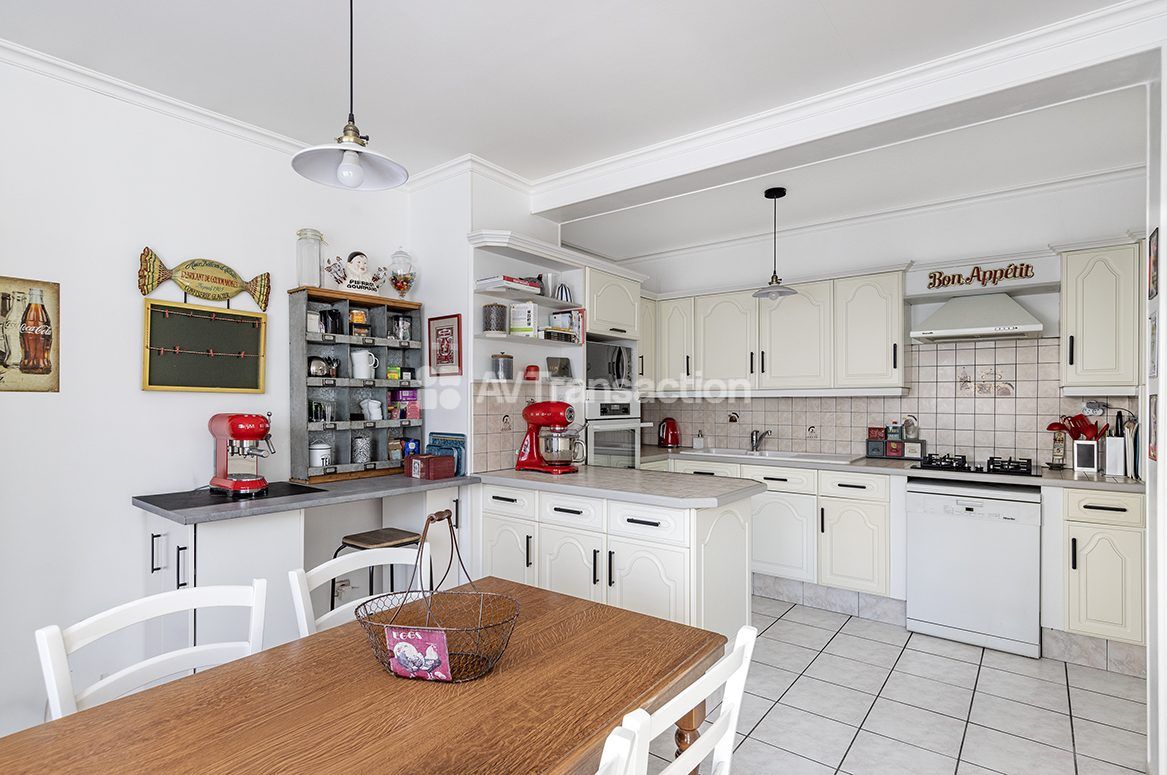NANTERRE - LIMITE SURESNES - MAISON + DEPENDANCE - TERRAIN 424m²