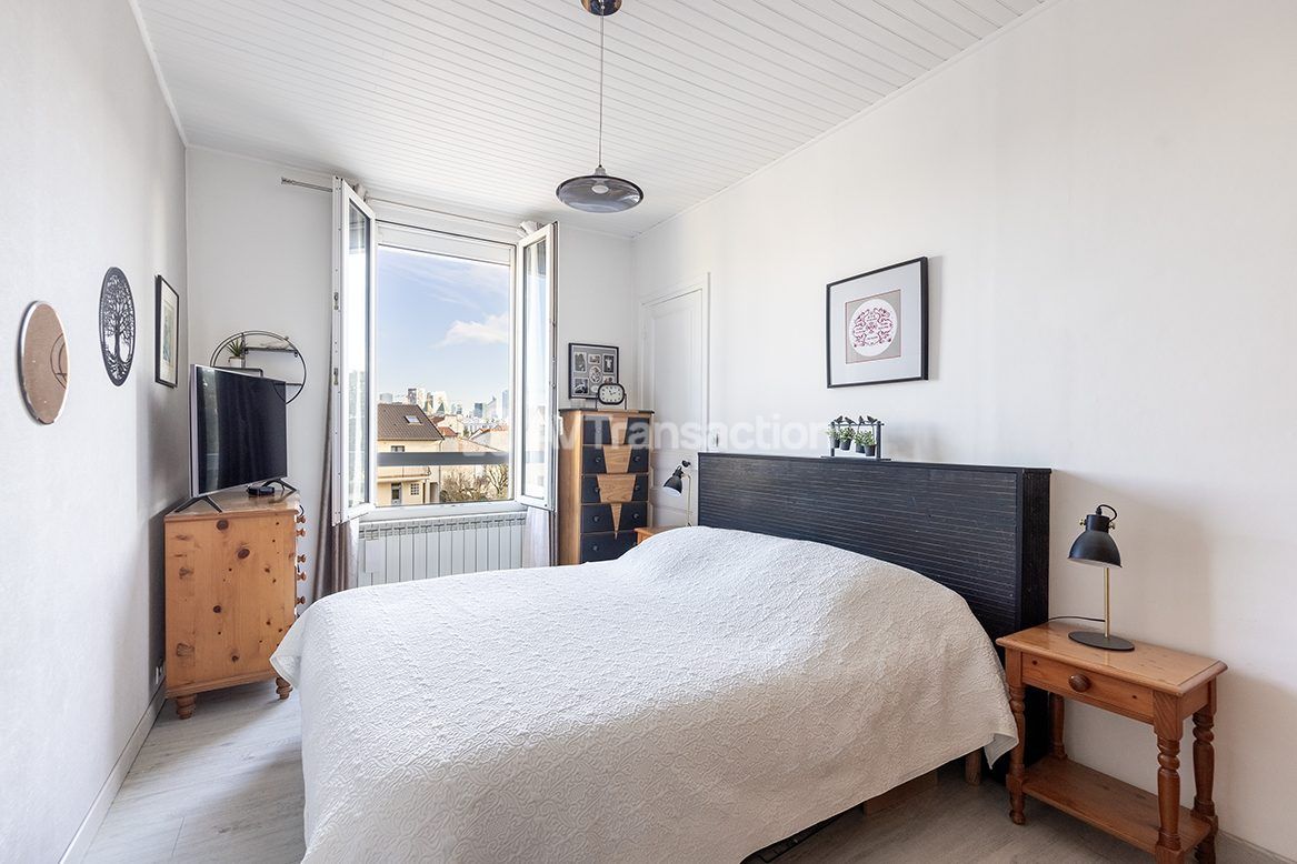 NANTERRE - LIMITE SURESNES - MAISON + DEPENDANCE - TERRAIN 424m²