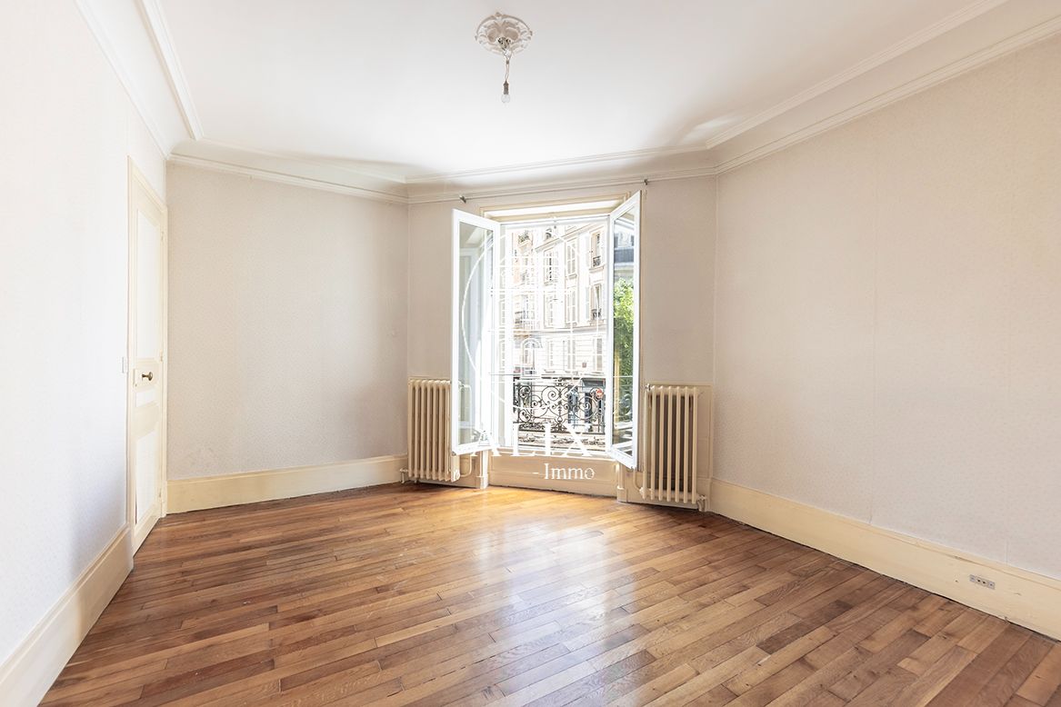 Appartement à vendre  - 5 pièce(s) - 98m2 - Levallois-perret (92300)
