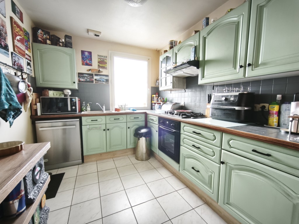 Maison à vendre  - 5 pièce(s) - 100m2 - Montils (17800)