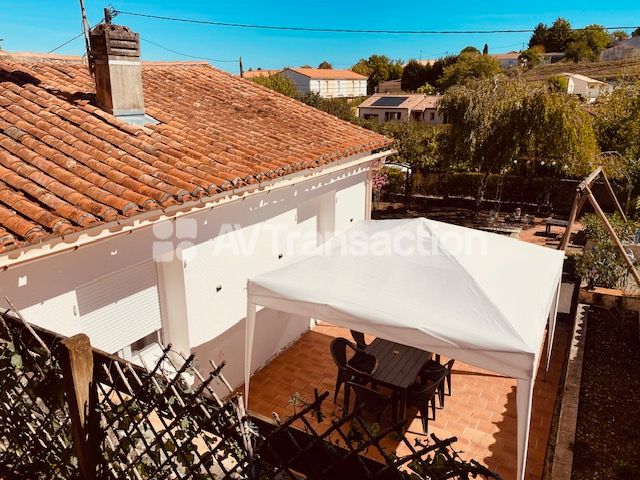 Maison à vendre  - 6 pièce(s) - 139m2 - Châteauneuf-sur-charente (16120)