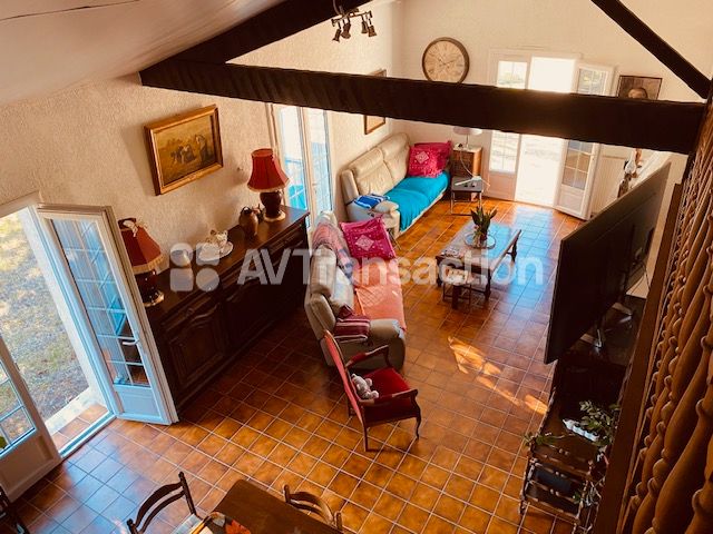 Maison à vendre  - 7 pièce(s) - 146m2 - Barbezieux-saint-hilaire (16300)