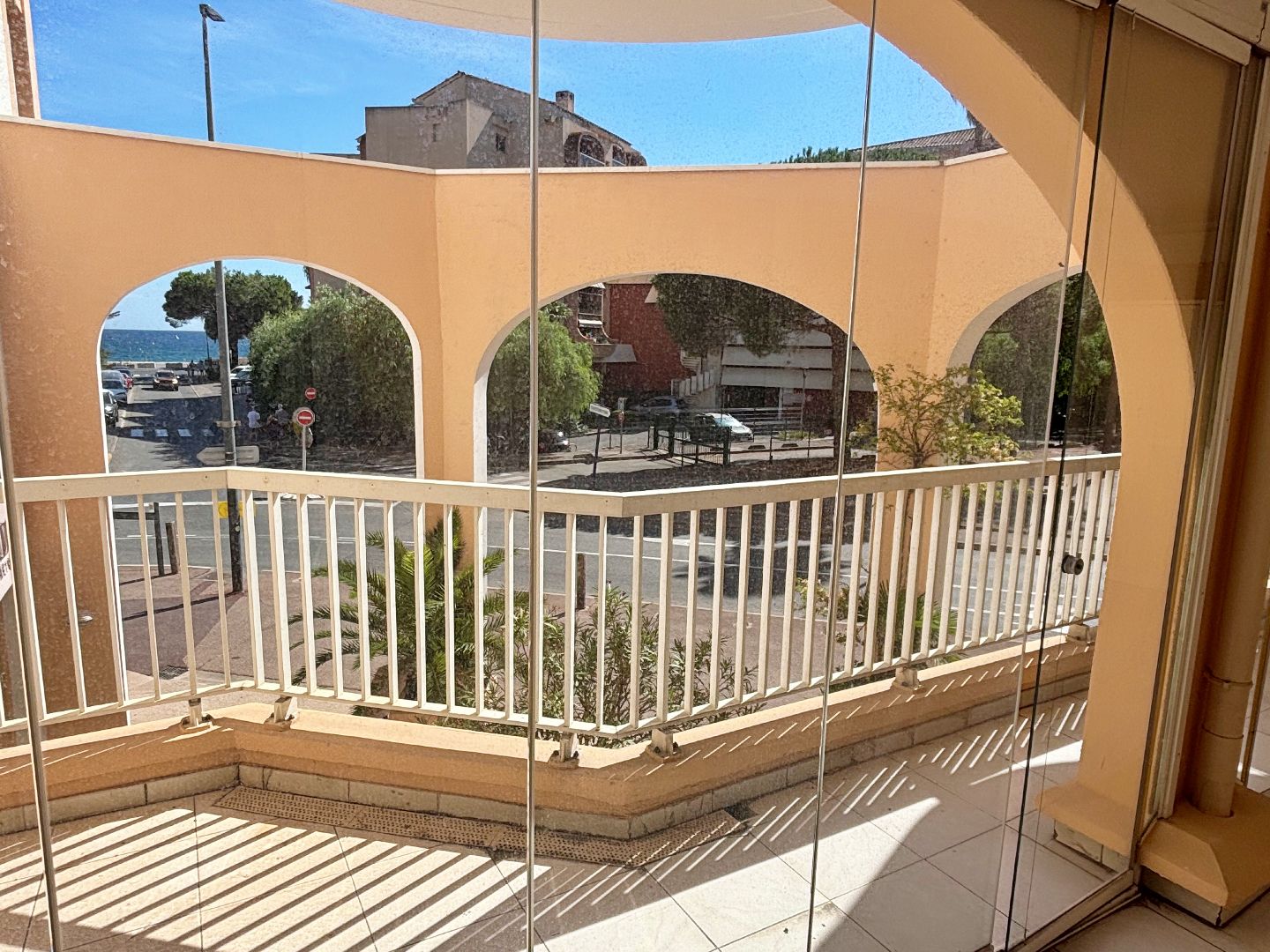 Appartement à vendre  - 3 pièce(s) - 57m2 - Fréjus (83600)