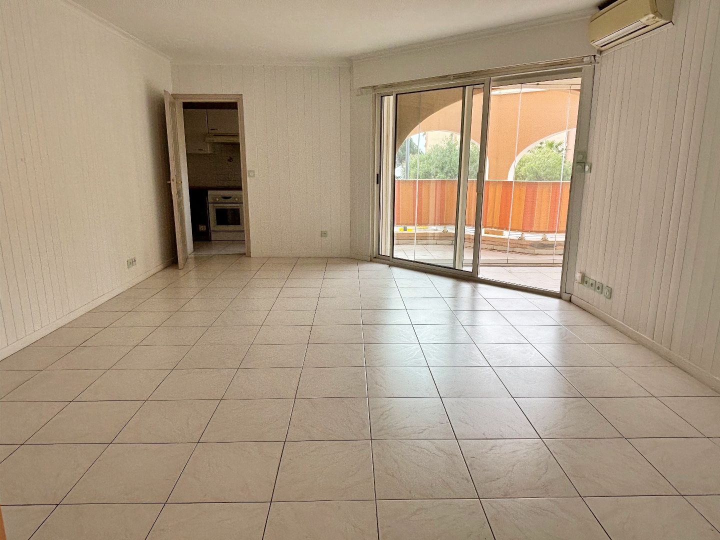 Appartement à vendre  - 3 pièce(s) - 57m2 - Fréjus (83600)