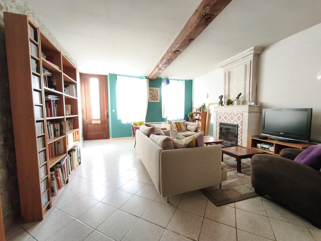 Maison à vendre  - 6 pièce(s) - 165m2 - Pons (17800)