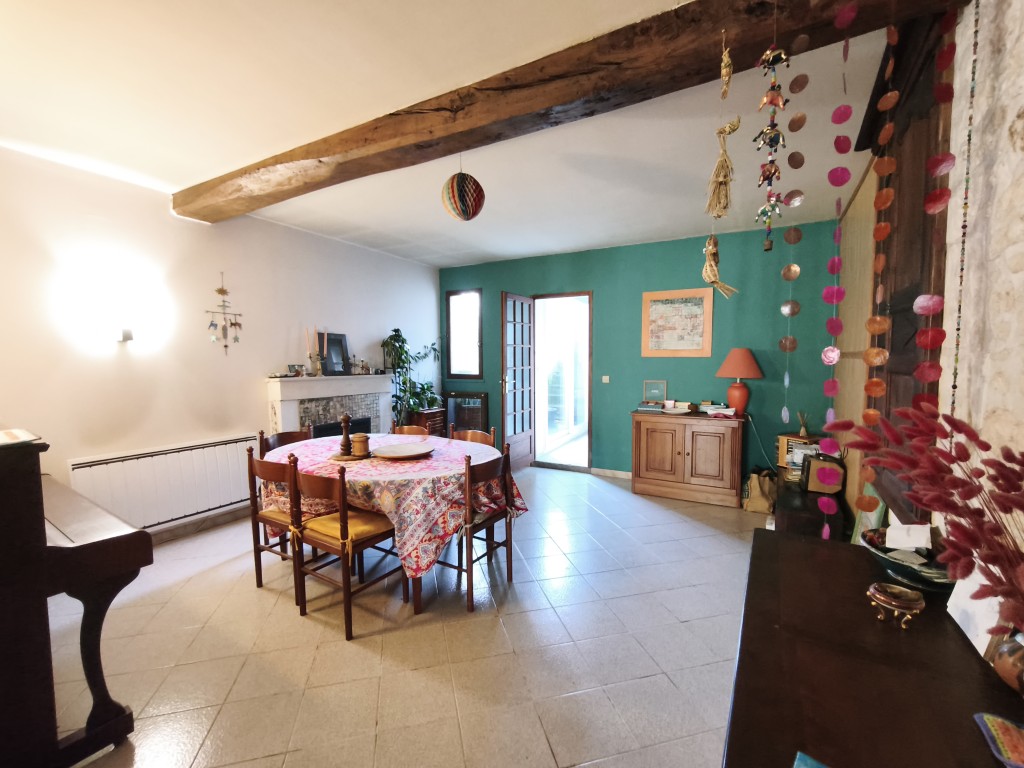 Maison à vendre  - 6 pièce(s) - 165m2 - Pons (17800)