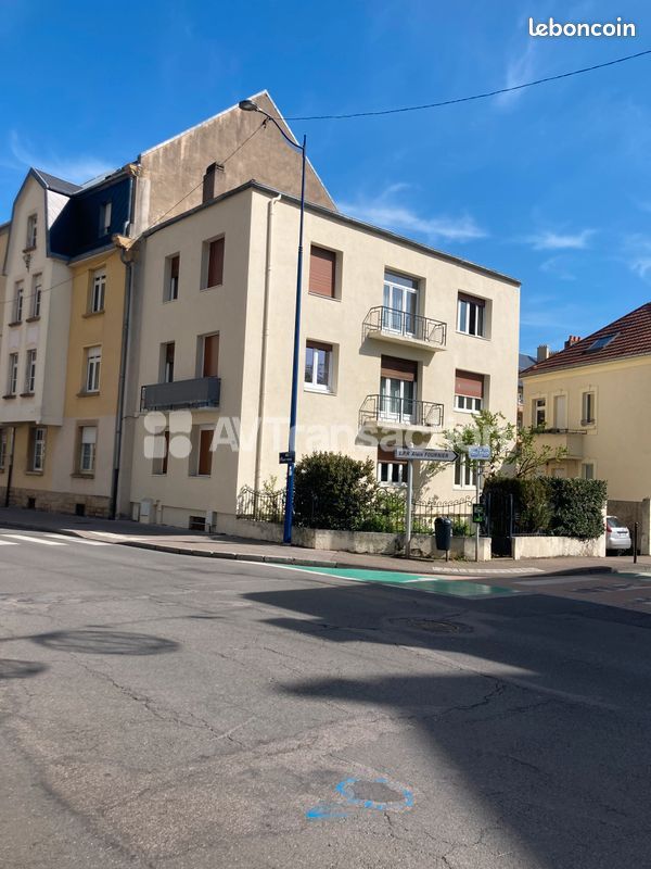 MAISON 5 minutes à pied de la gare, avec parking et cave