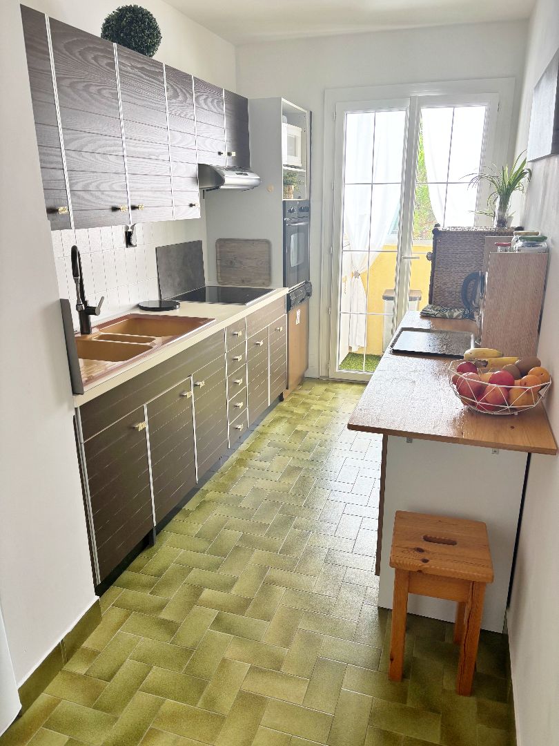 Appartement à vendre  - 3 pièce(s) - 55m2 - Fréjus (83600)
