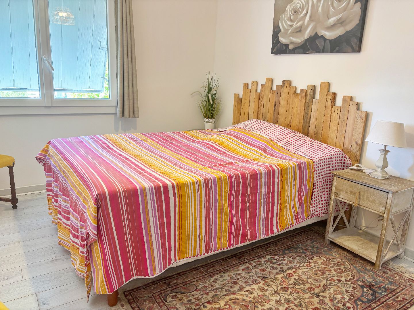 FRÉJUS – ANCIEN T3 / 2 CHAMBRES POSSIBLES – 400 M PLAGE