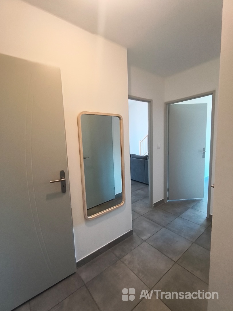T3 Duplex, Terrasse, Beaux volumes au calme ! 