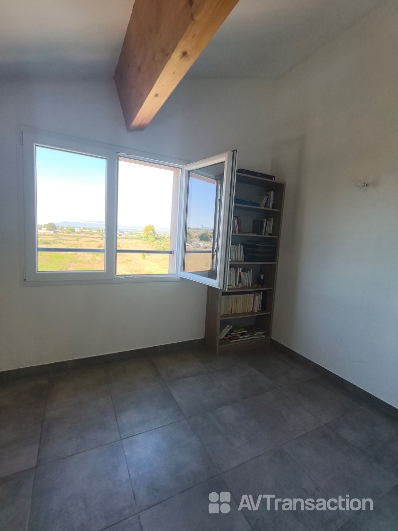 T3 Duplex, Terrasse, Beaux volumes au calme ! 