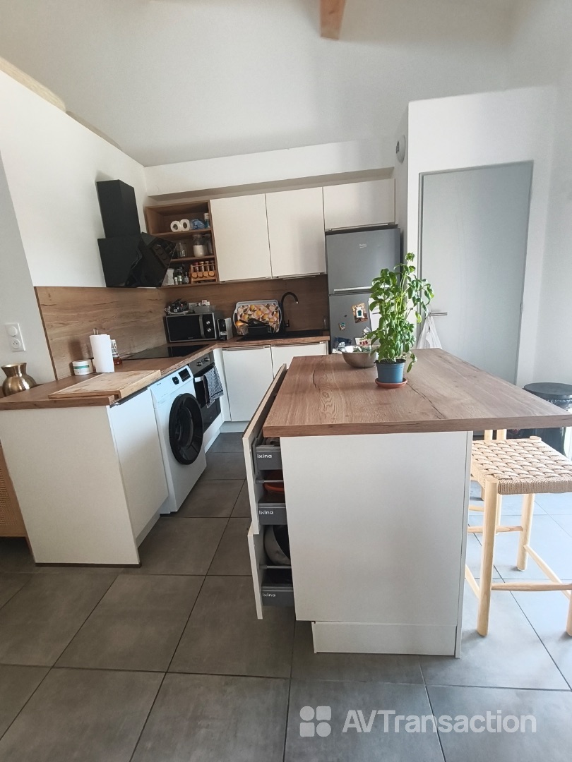 T3 Duplex, Terrasse, Beaux volumes au calme ! 