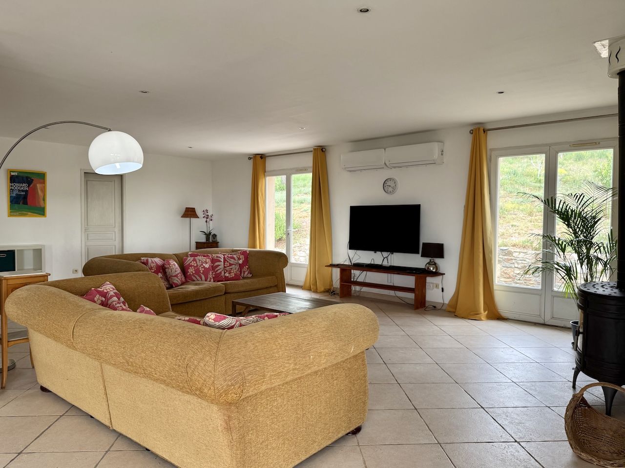 Villa offrant une vue imprenable campagne jusqu'aux Pyrénées 