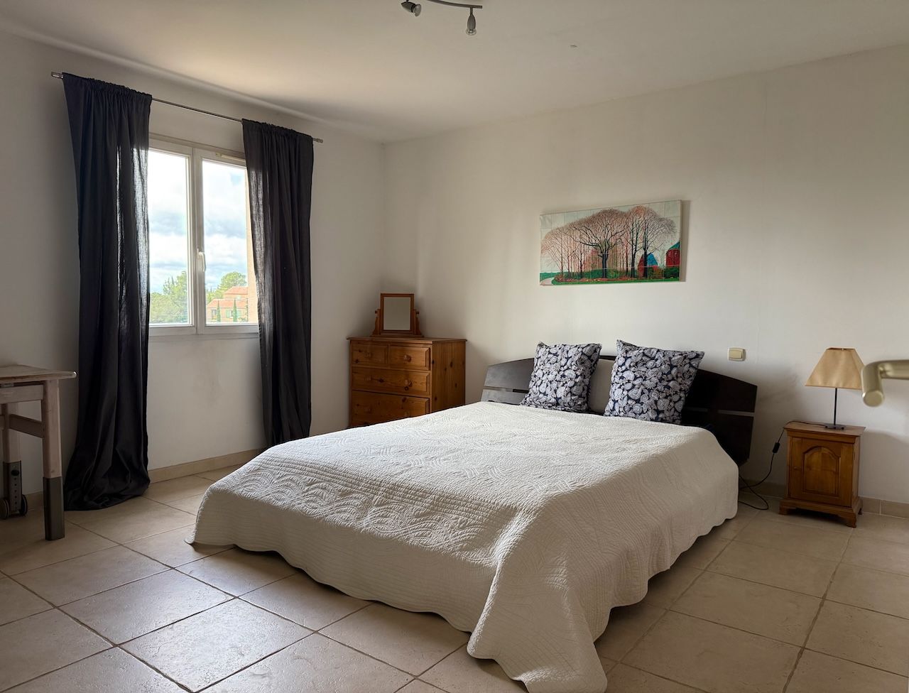 Villa offrant une vue imprenable campagne jusqu'aux Pyrénées 