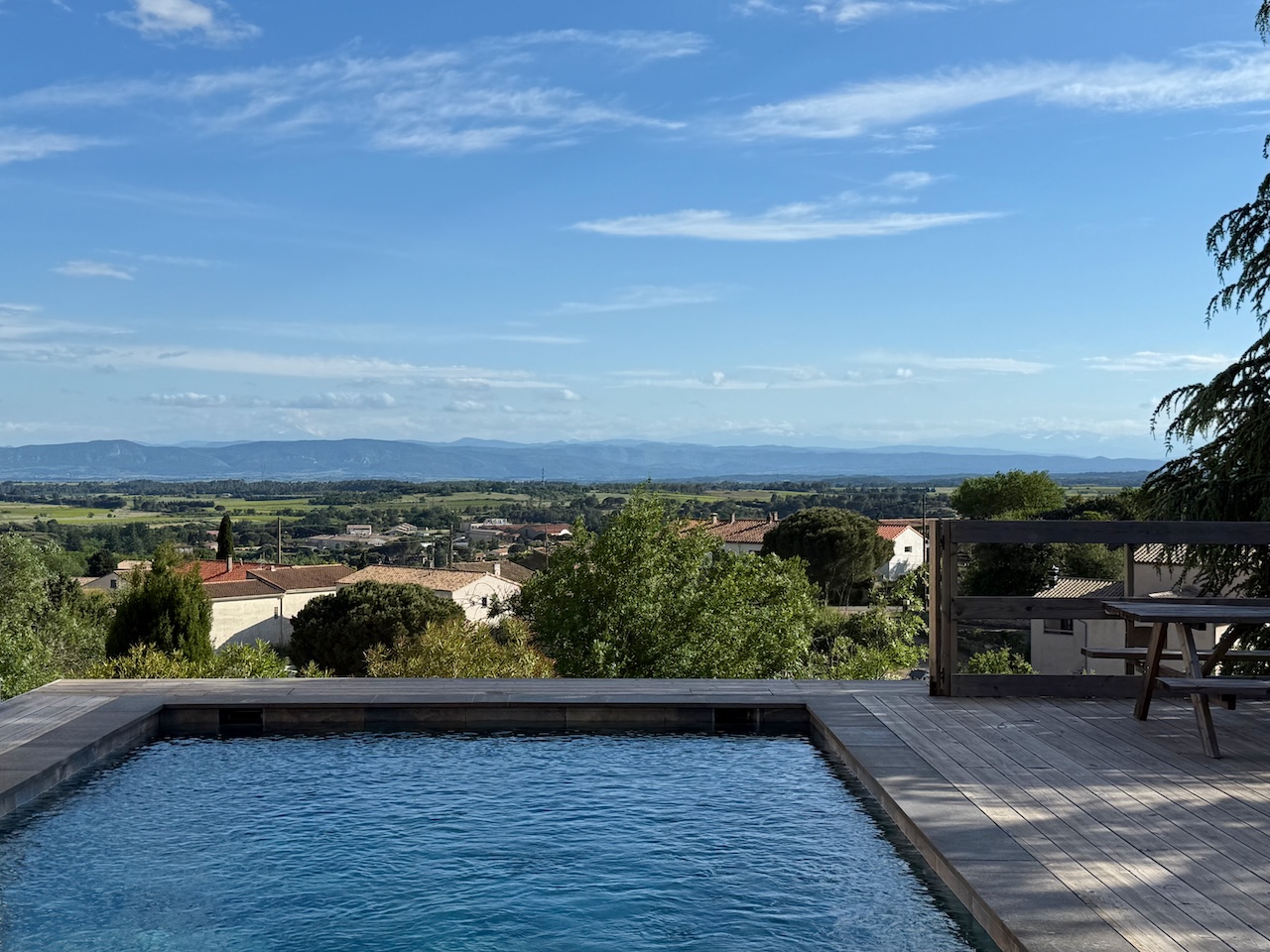 Villa offrant une vue imprenable campagne jusqu'aux Pyrénées 