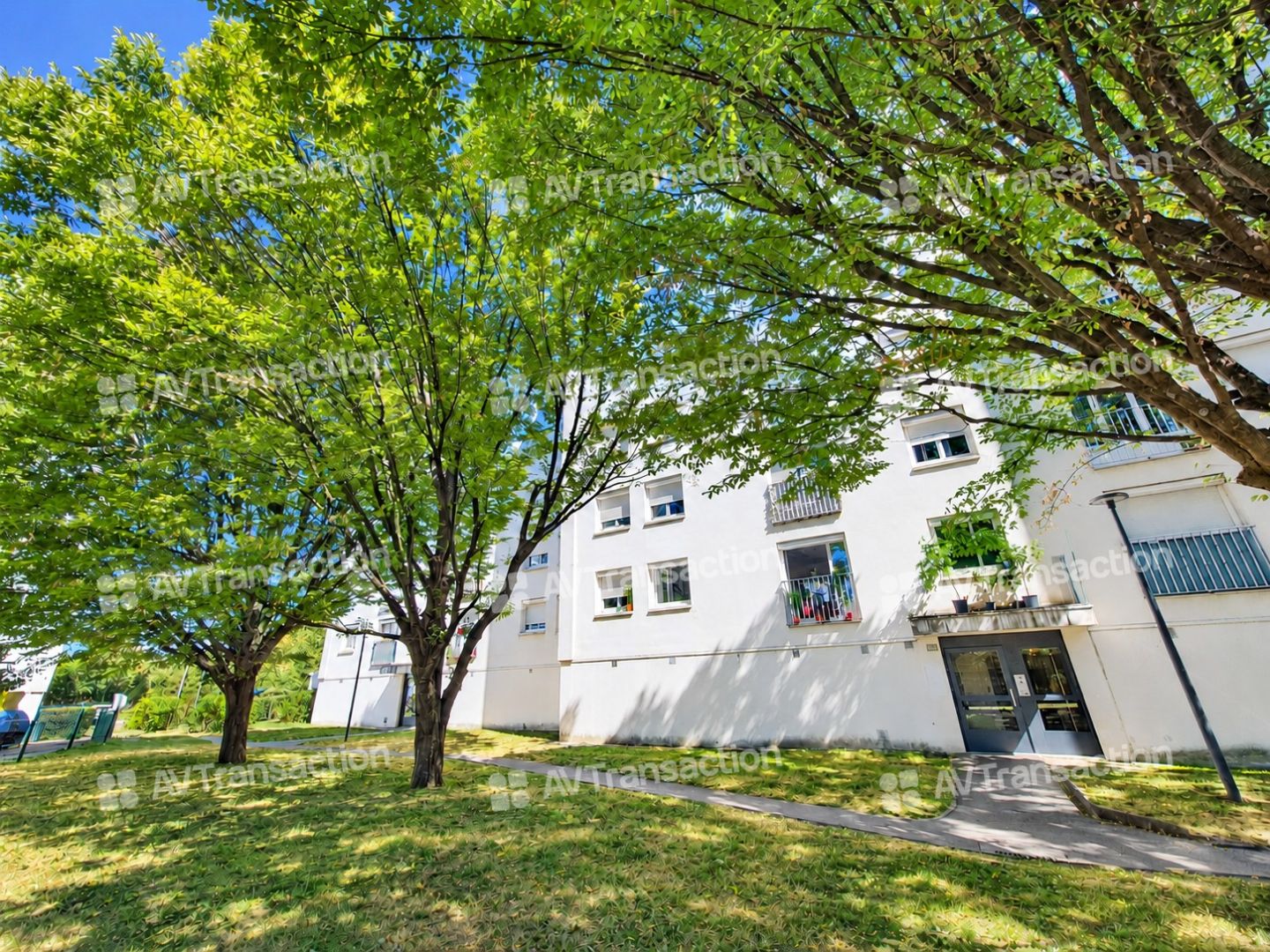 Appartement à vendre  - 2 pièce(s) - 53m2 - Vaulx-en-velin (69120)