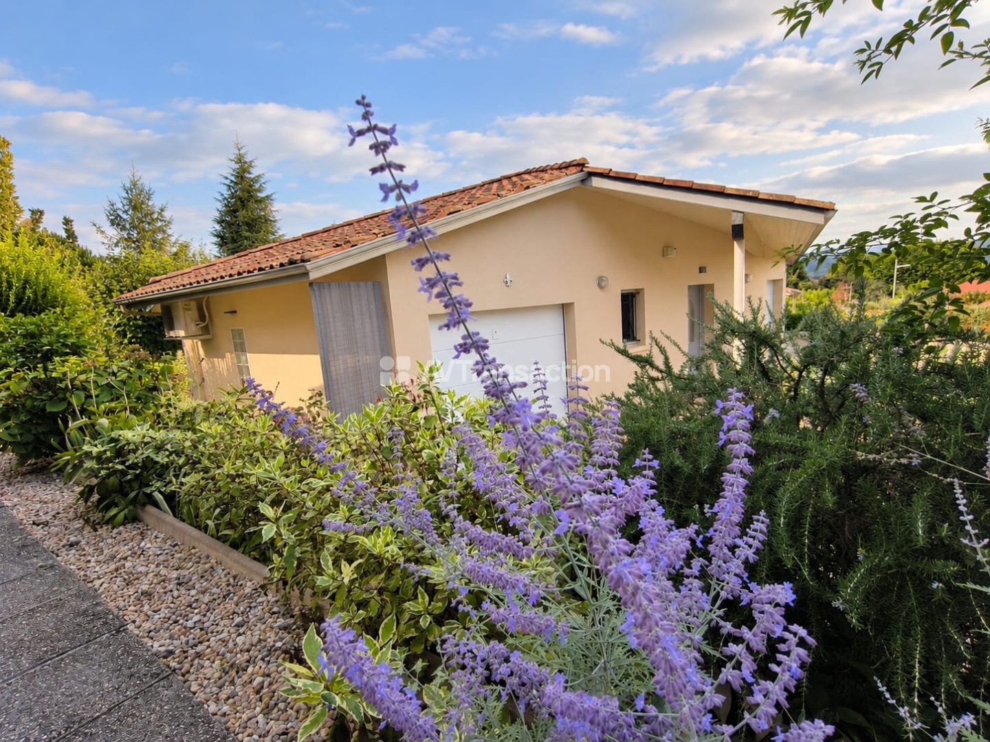 Un Havre de Paix à Prayssac – Maison contemporaine de plain-pied