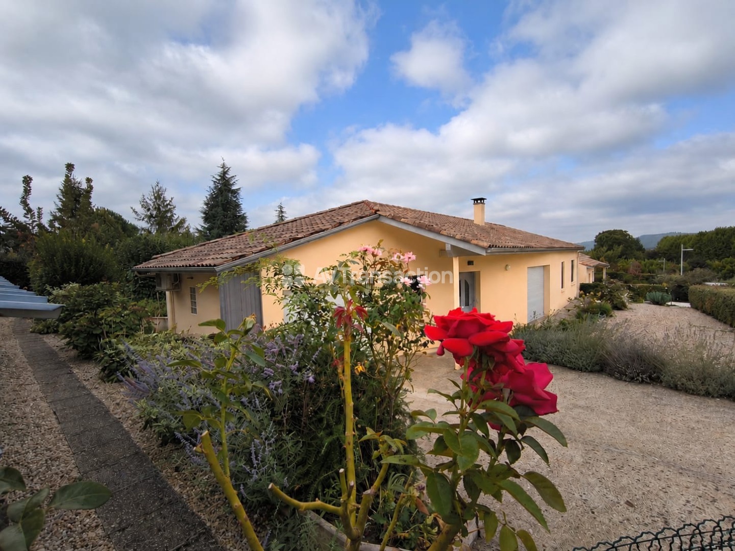 Maison contemporaine à vendre  - 5 pièce(s) - 109m2 - Prayssac (46220)