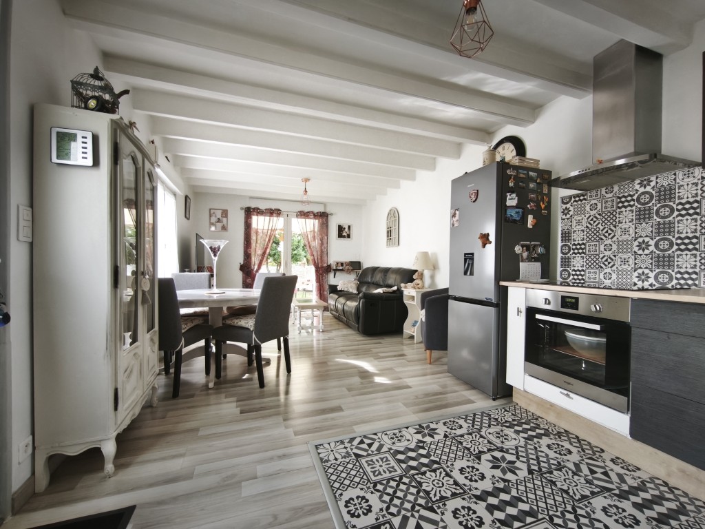 Maison à vendre  - 4 pièce(s) - 77.75m2 - Gemozac (17260)