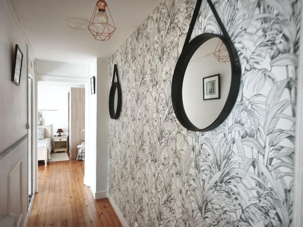 GÉMOZAC – CENTRE-VILLE – MAISON RÉNOVÉE JARDIN ET GARAGE 60 M²