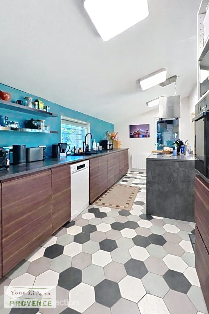 Maison de charme dans un Cadre Bucolique proche d'Entrecasteaux