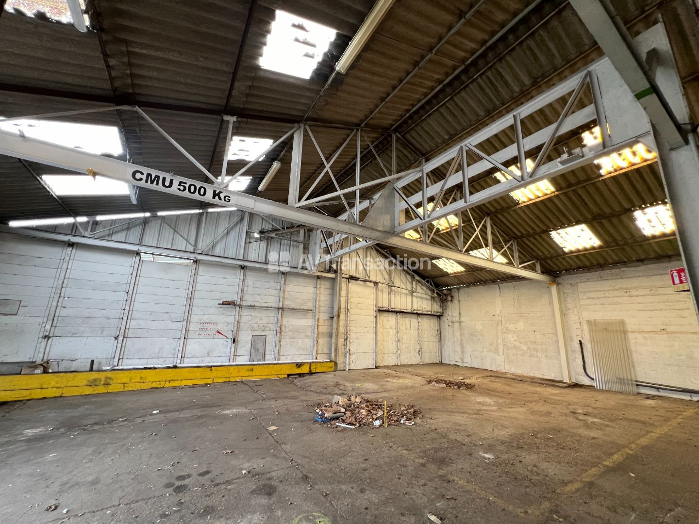 A vendre , Saint-Marcel ( 27950 ) , locaux  d'activités  1830 m2