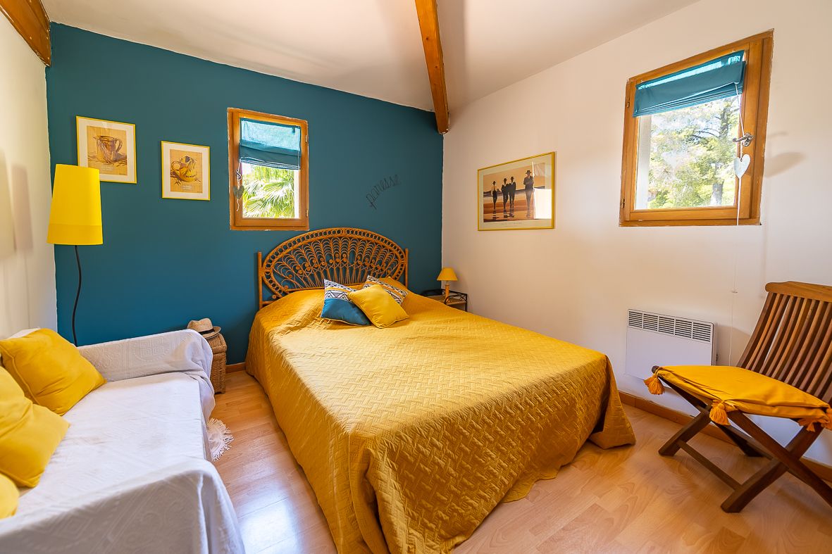 🏡 LA CADIÈRE-D’AZUR – ÉLÉGANTE PROPRIÉTÉ AVEC PISCINE