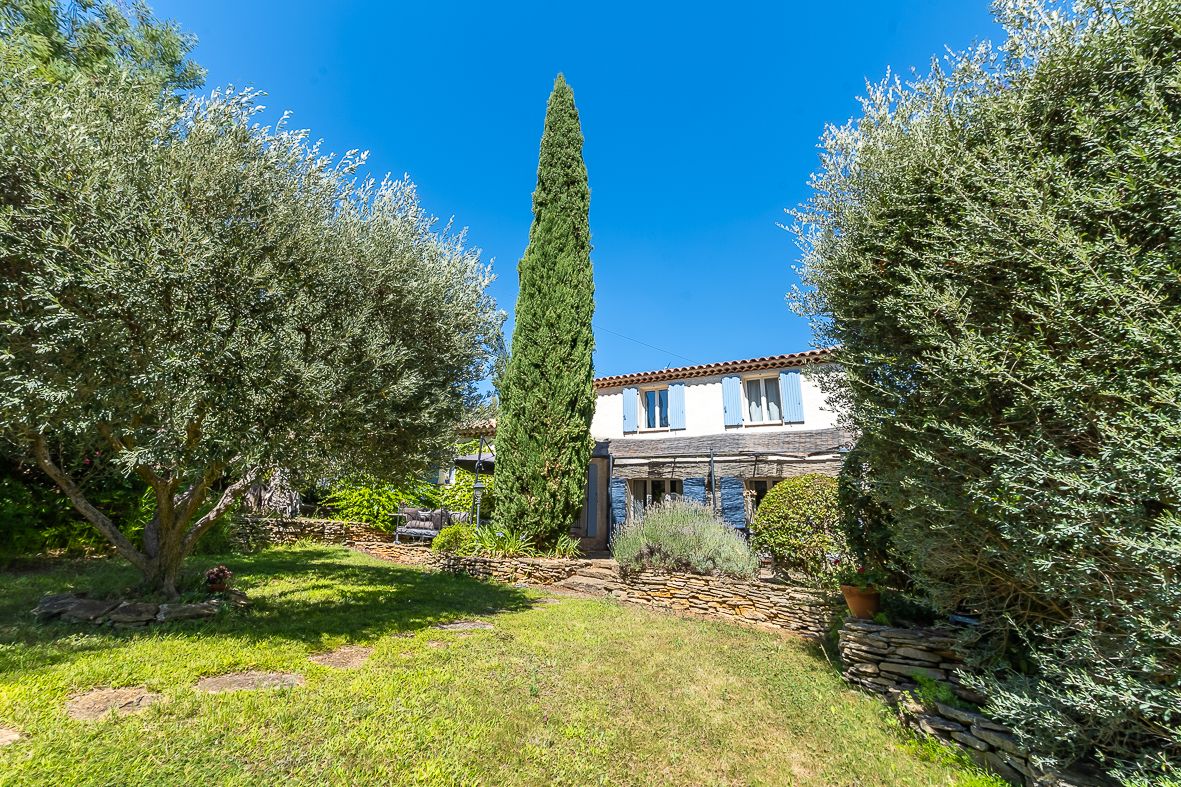 Maison à vendre  - 6 pièce(s) - 172m2 - La Cadière-d'azur (83740)