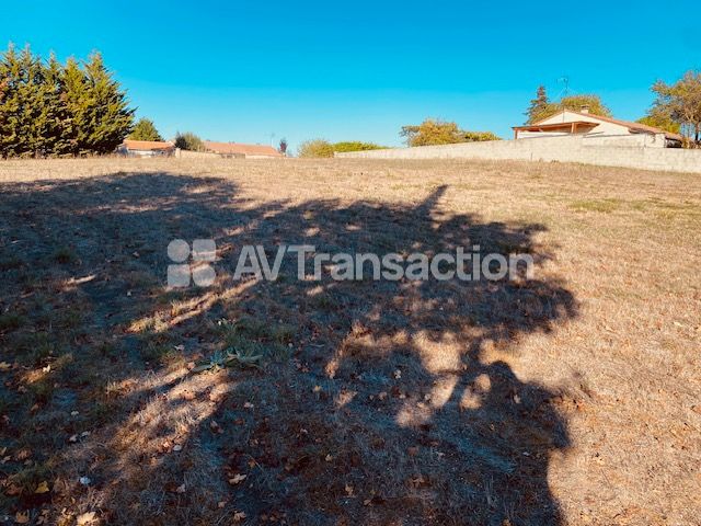 Terrain  1740 m² à viabiliser Chateauneuf sur charente
