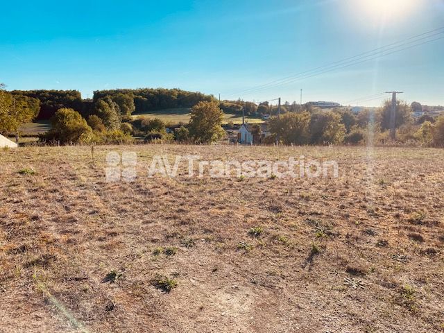 Terrain constructible à vendre  - 1740m2 - Châteauneuf-sur-charente (16120)