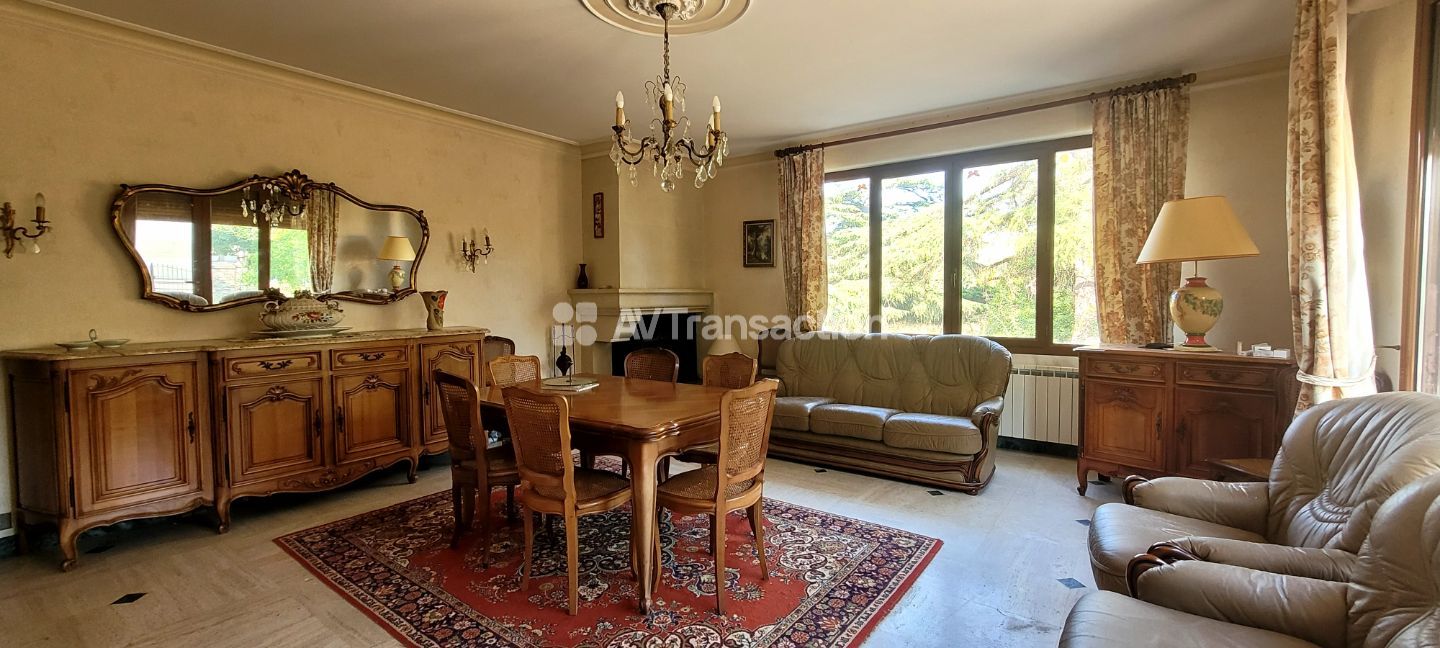 Maison à vendre  - 6 pièce(s) - 140m2 - Sainte-terre (33350)