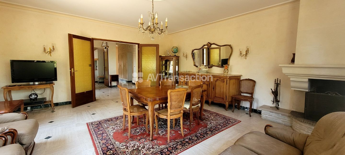 Maison à vendre  - 6 pièce(s) - 140m2 - Sainte-terre (33350)