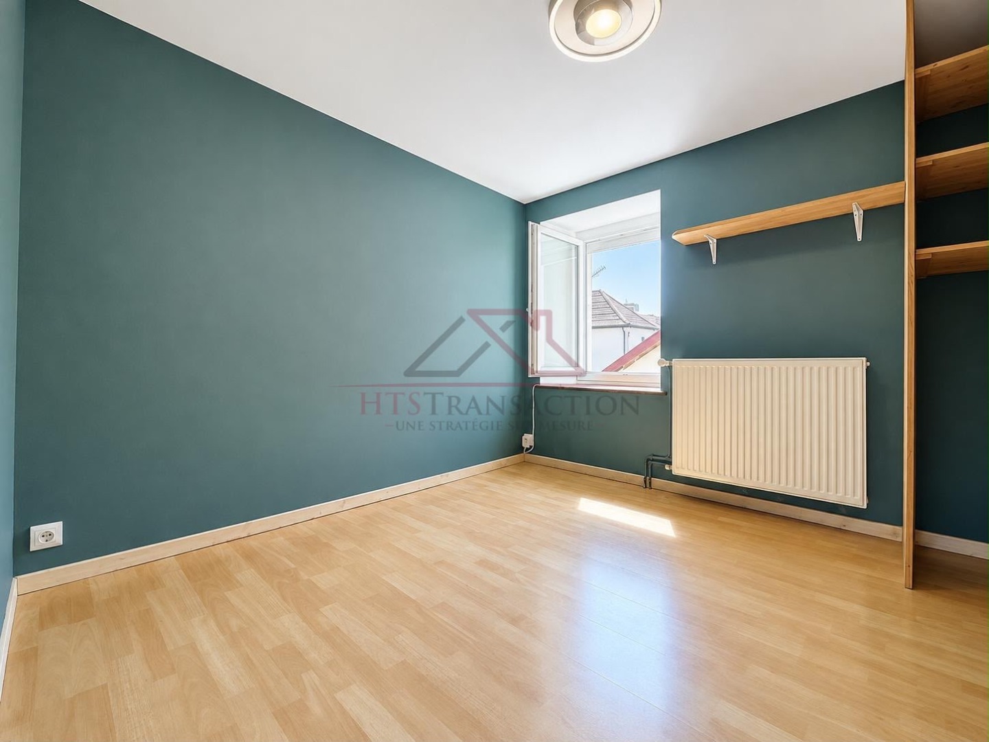 Maison - 4 pièces - Gex