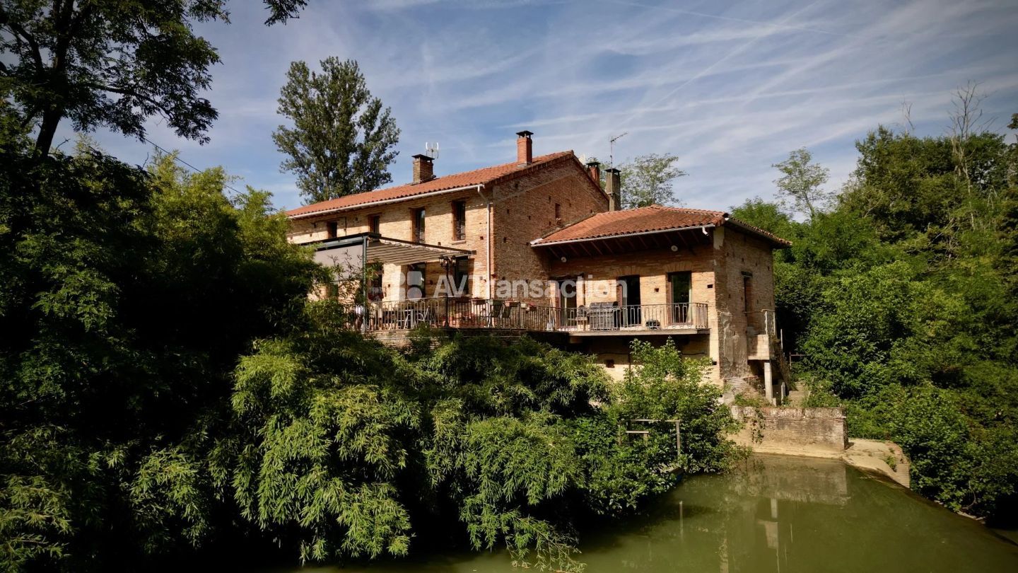 Ancien moulin de 411 m² avec piscine - Montesquieu-Volvestre (31