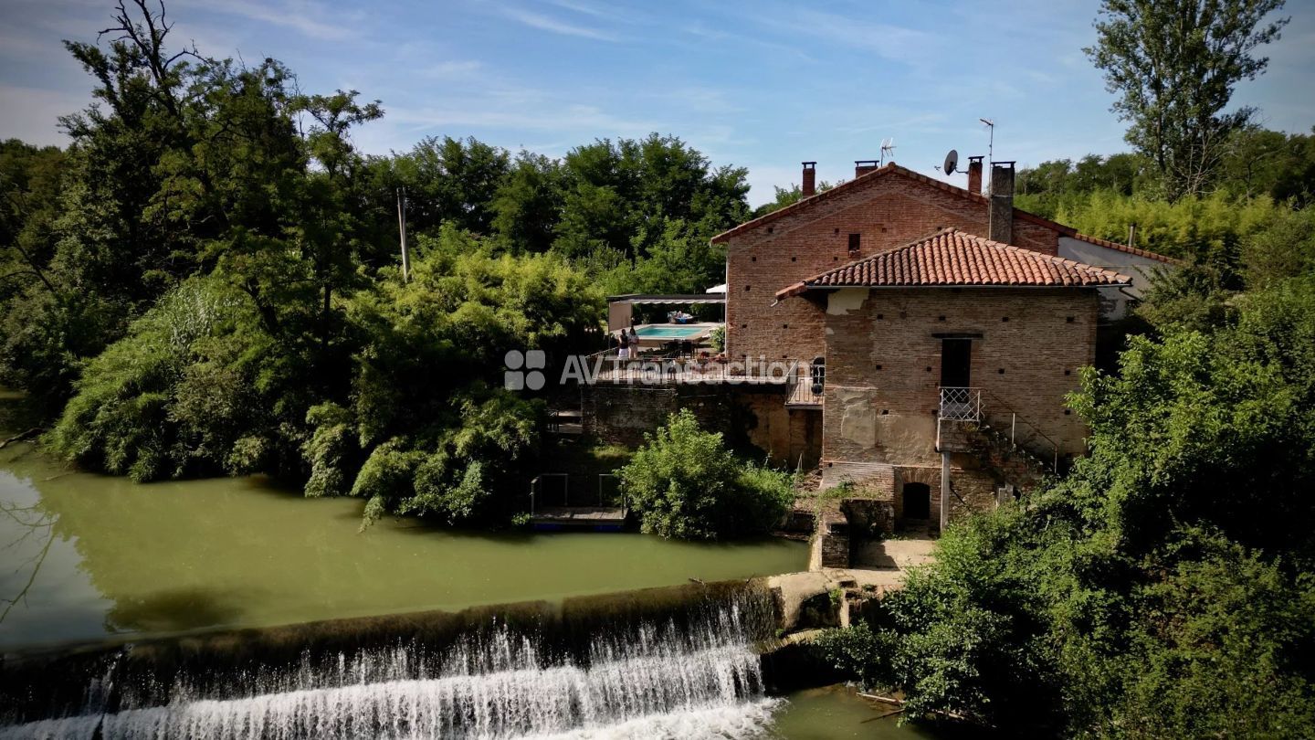 Maison à vendre  - 10 pièce(s) - 411m2 - 31310 (Montesquieu-Volvestre)