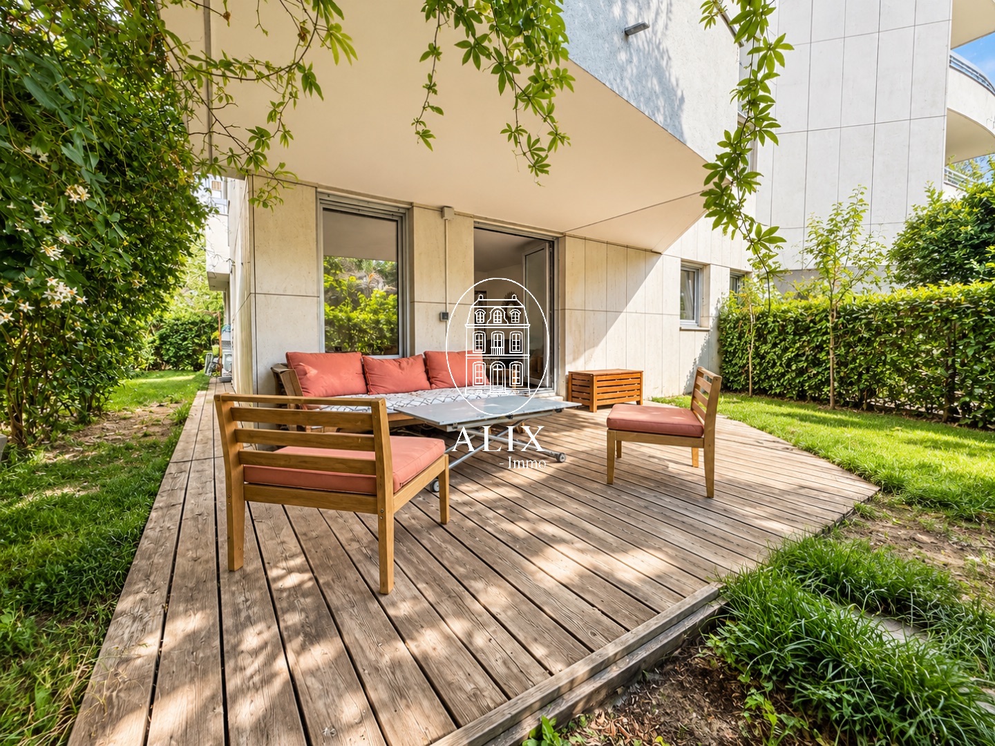 Appartement avec terrasse et jardin