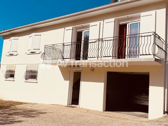 Maison à vendre  - 10 pièce(s) - 151m2 - Châteauneuf-sur-charente (16120)