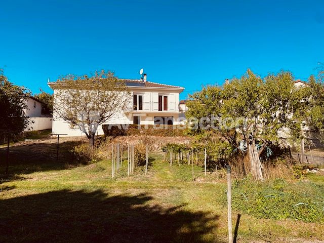Maison à vendre  - 10 pièce(s) - 151m2 - Châteauneuf-sur-charente (16120)
