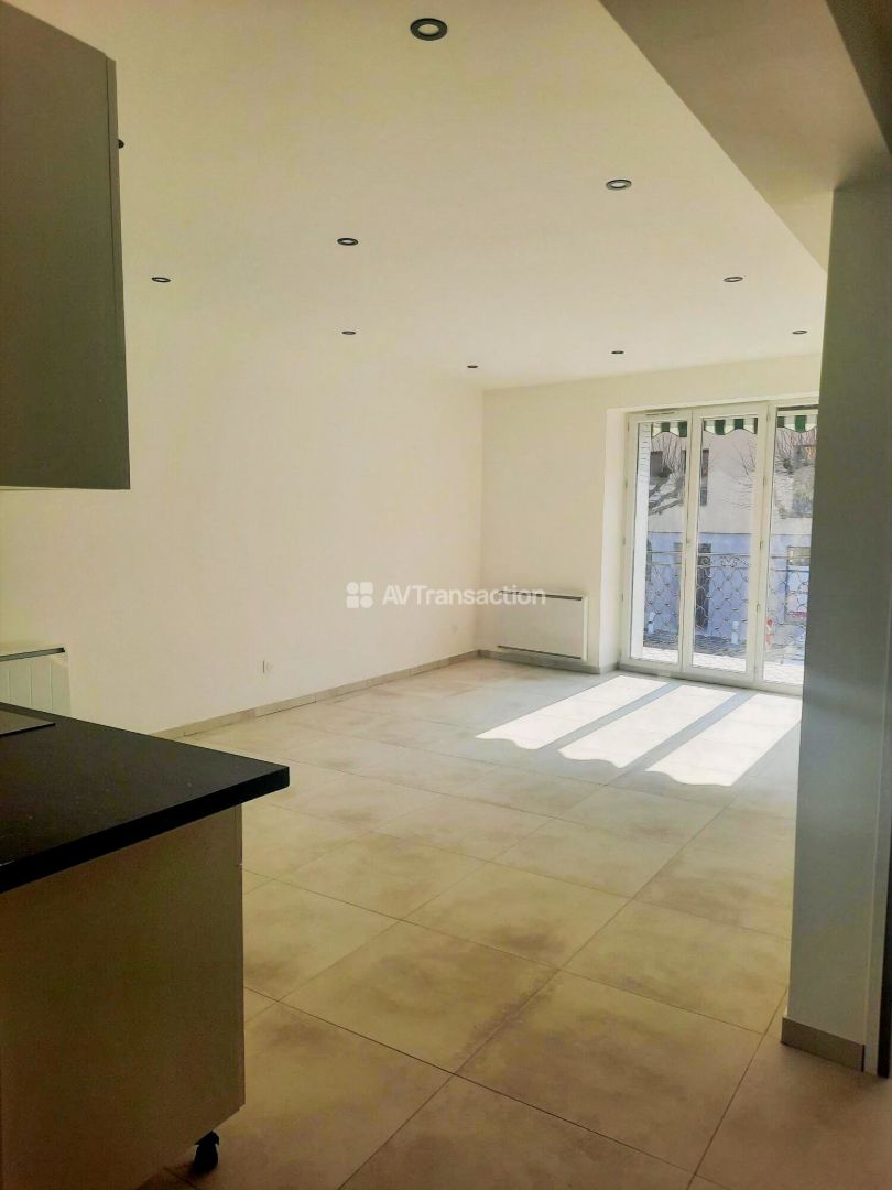 Appartement entièrement rénové
