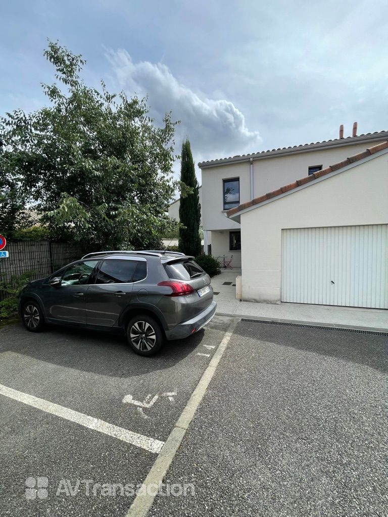 Villa récente T4 au calme