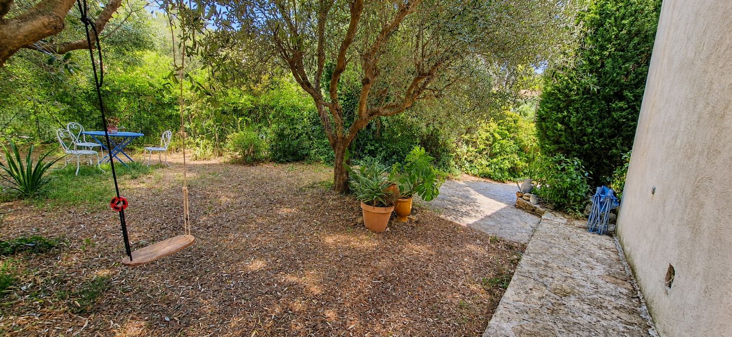 À vendre – Maison de charme à Saint-Cyr-sur-Mer.