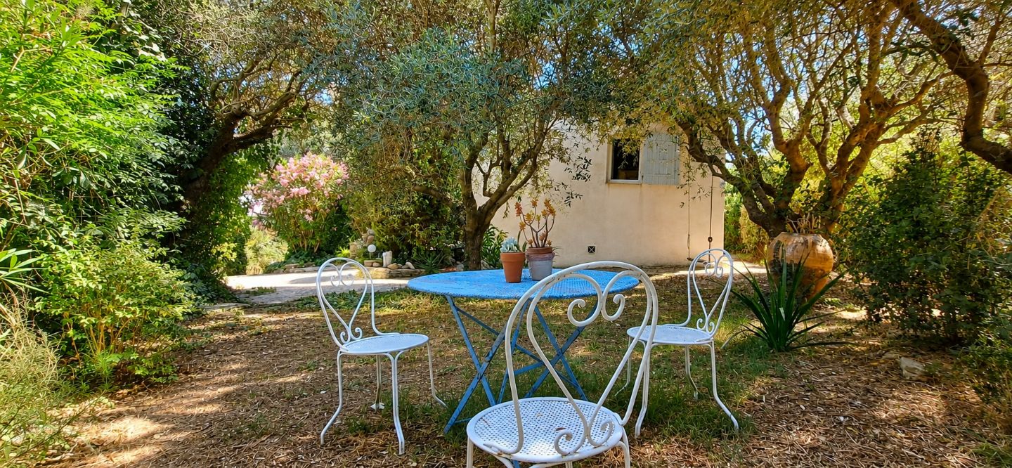 Maison à vendre  - 5 pièce(s) - 108m2 - Saint-cyr-sur-mer (83270)