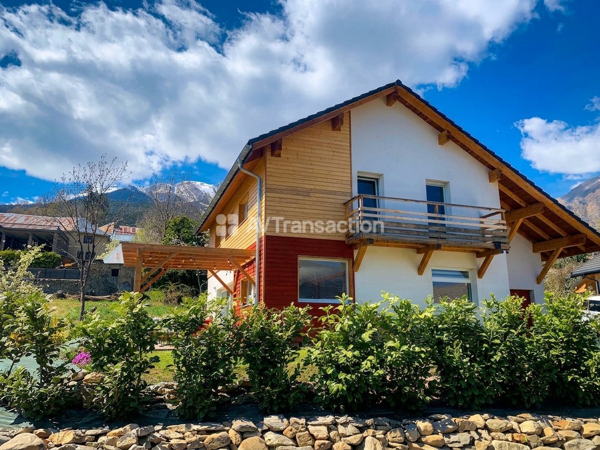 Maison en ossature bois T6, vue montagne — Châteauroux-les-Alpes