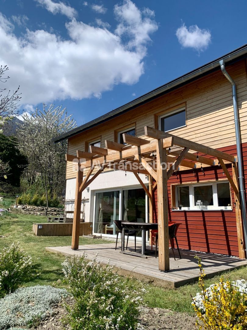 Maison en ossature bois T6, vue montagne — Châteauroux-les-Alpes