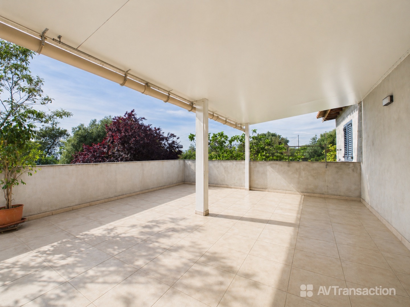 BASTELICACCIA –Maison familiale de 300 m² avec terrain de 1700m²