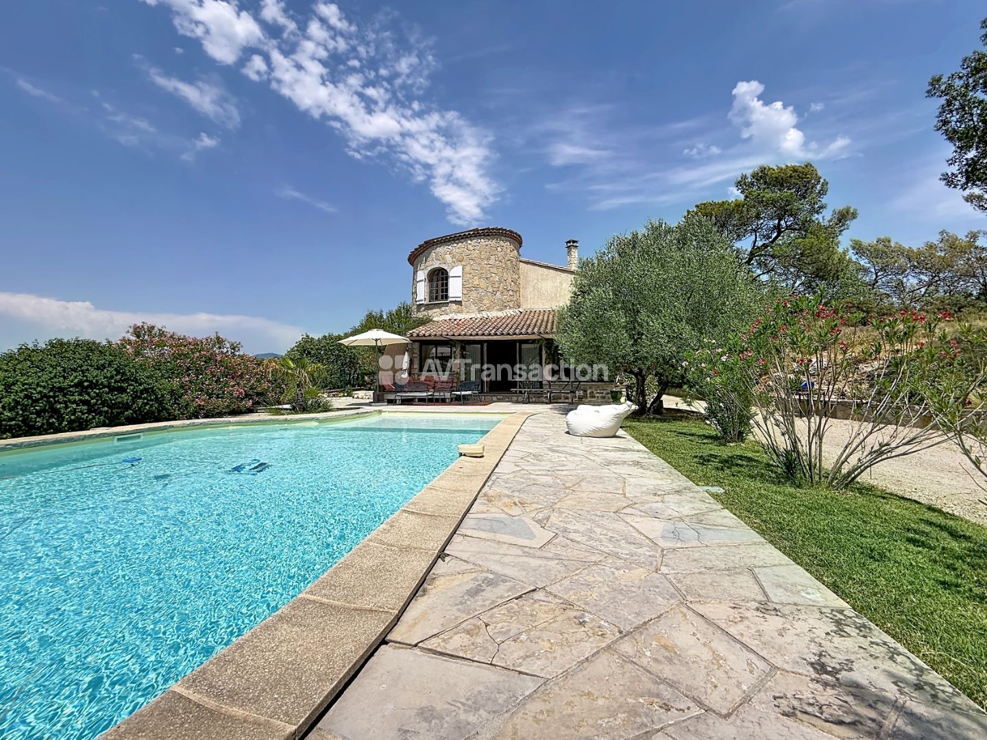 Maison de caractère 228 m² avec piscine - Brissac (34190)