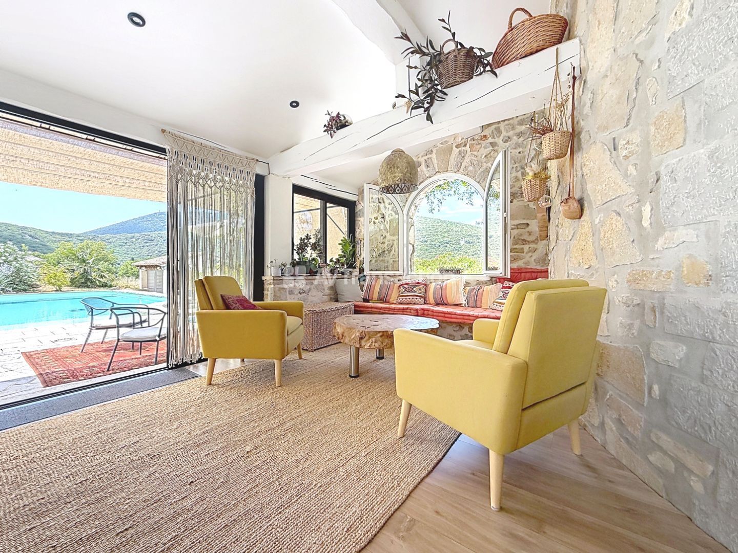 Maison de caractère 228 m² avec piscine - Brissac (34190)