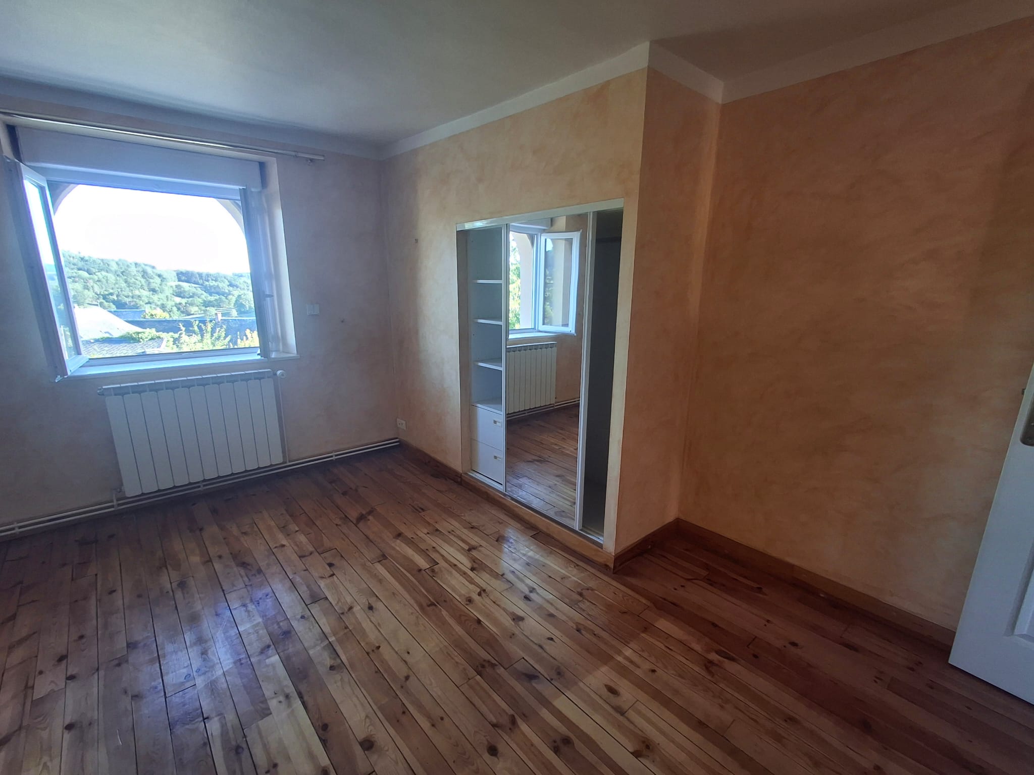 Maison à vendre  - 6 pièce(s) - 146m2 - Neuvéglise (15260)