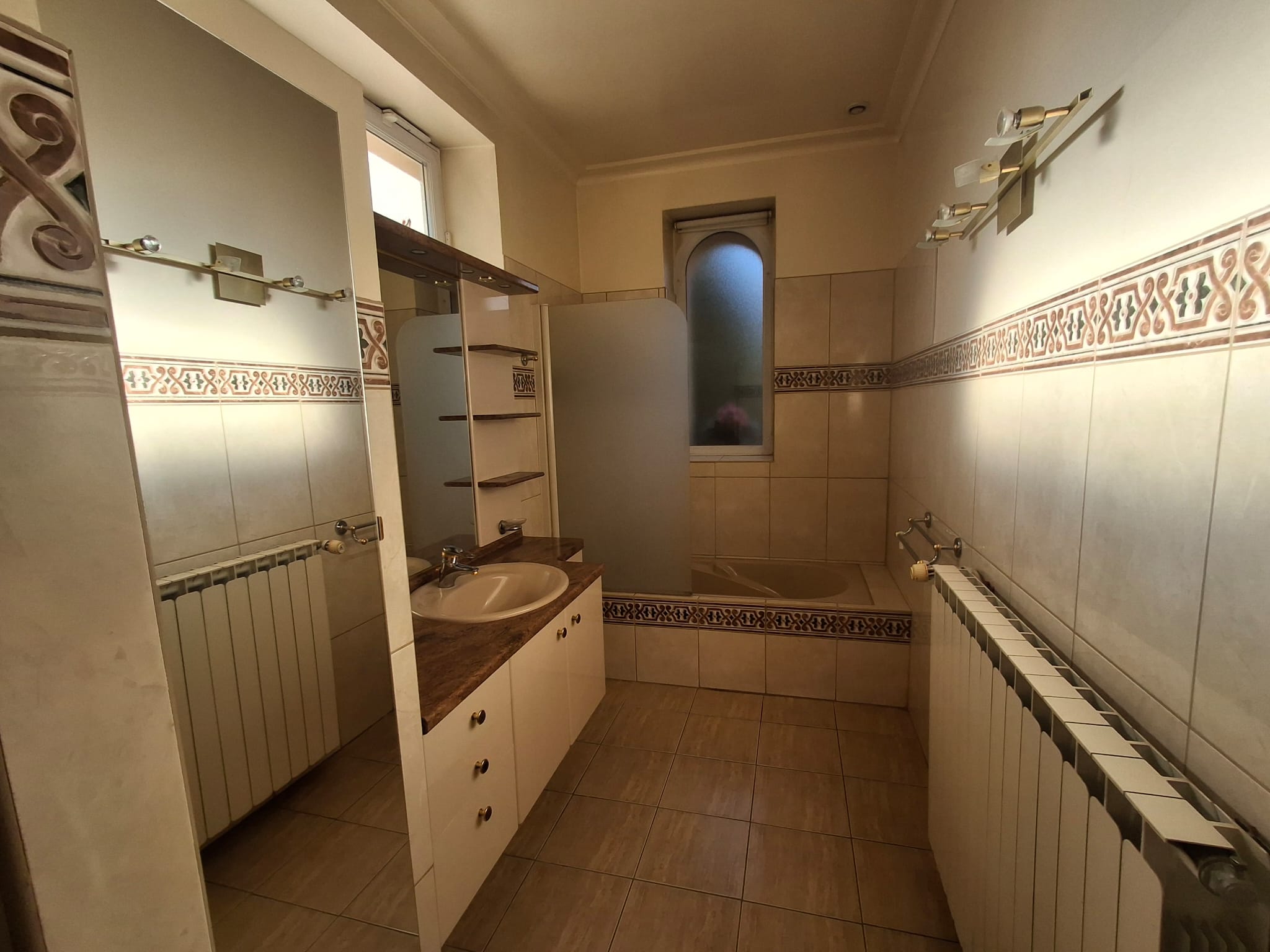 Maison à vendre  - 6 pièce(s) - 146m2 - Neuvéglise (15260)